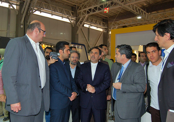 Minister of Roads and Urban Development and Deputy Minister of The Railways of The Islamic Republic of Iran visiting Matisa Booth at the 4th Iran Rail Expo, May 2016